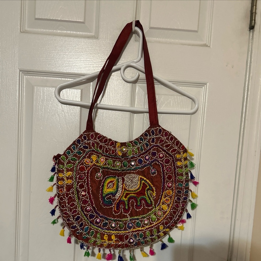 Beautiful Shoulder Bag Elephant Multicolor Embroidery
